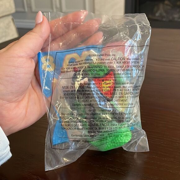 Fisher-Price “Great Adventures” Knight Figurine with Green Dragon Sealed NWT - Picture 2 of 3